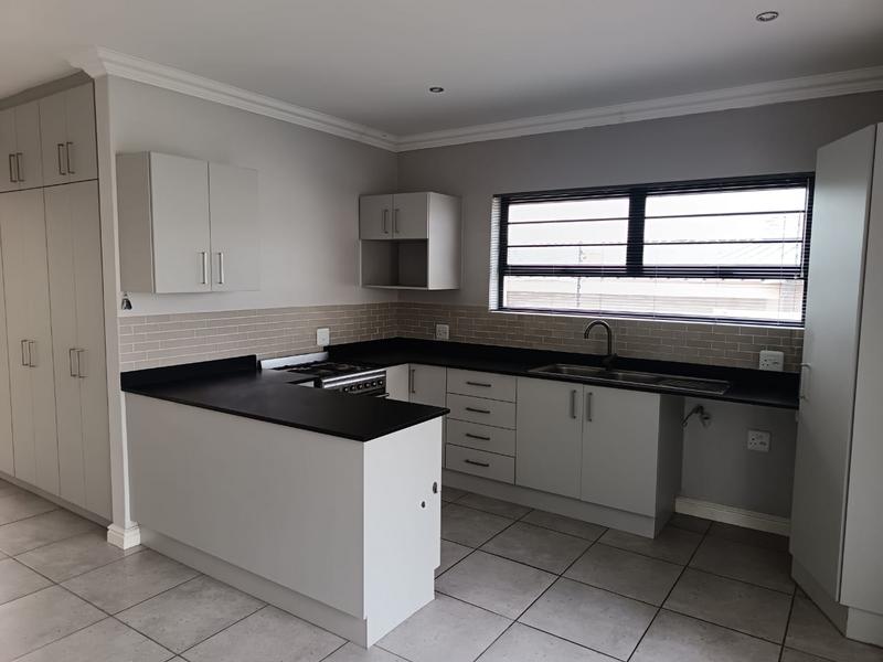 3 Bedroom Property for Sale in Lovemore Park Eastern Cape